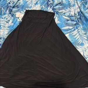 Stylish Black Maxi Skirt ( box Z)